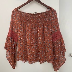 Nice summer top. Size M